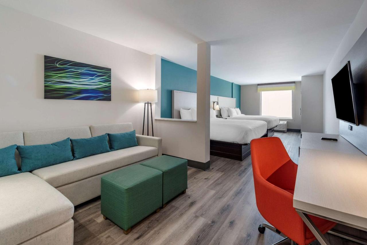 Comfort Suites Colorado Springs East -Medical Center Area Exterior photo